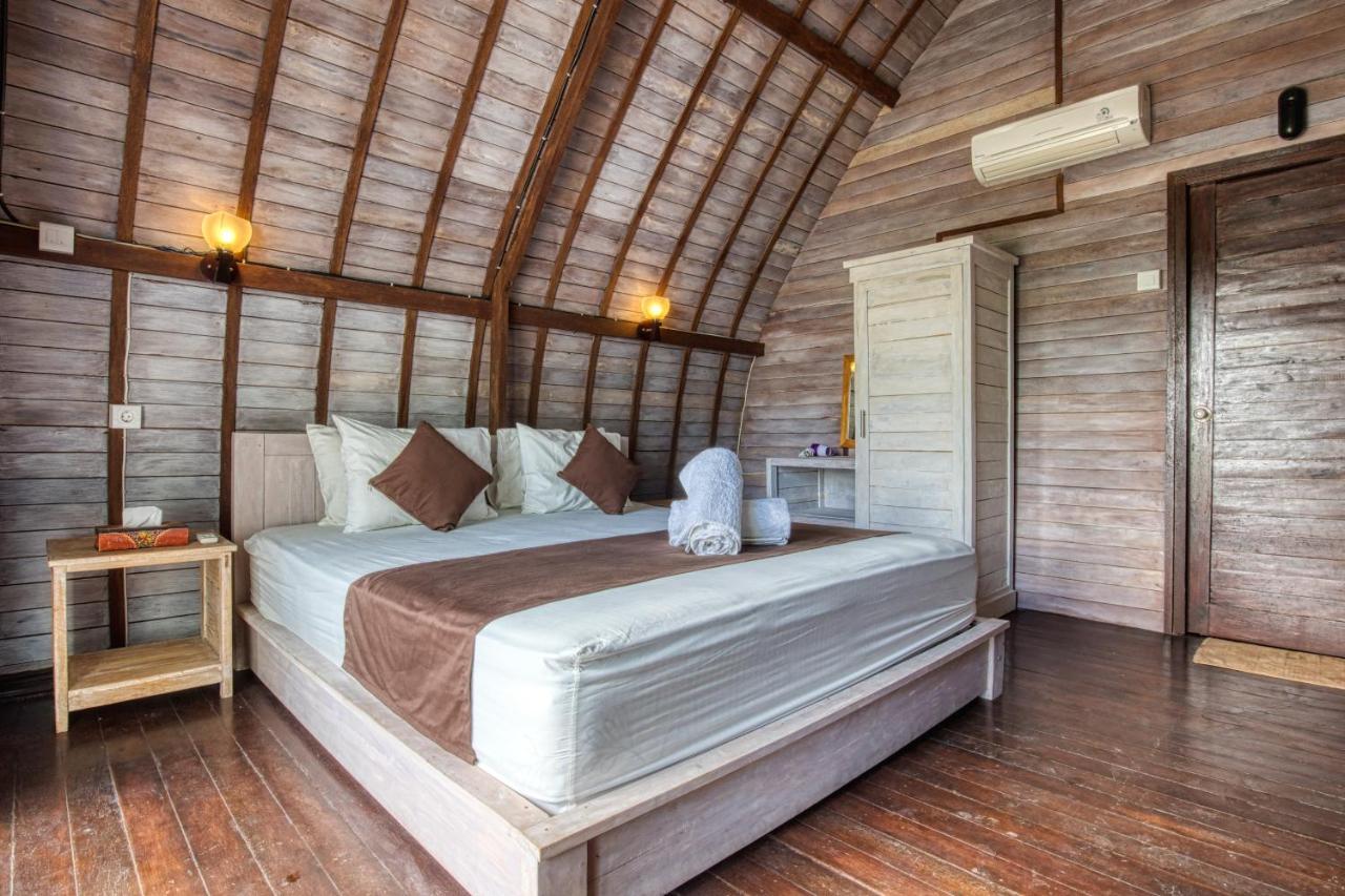 Megaland Bungalow Batununggul Esterno foto