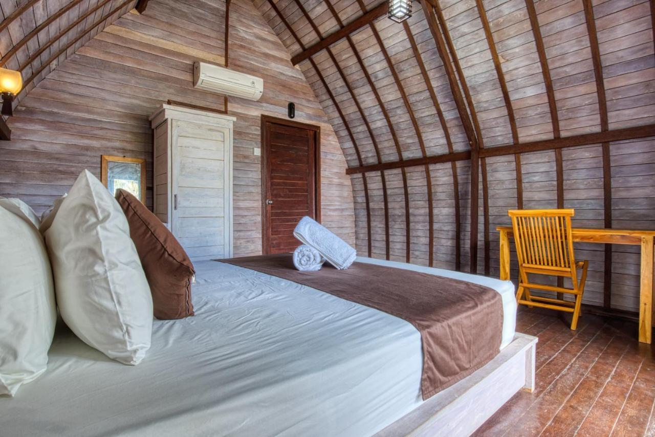 Megaland Bungalow Batununggul Esterno foto