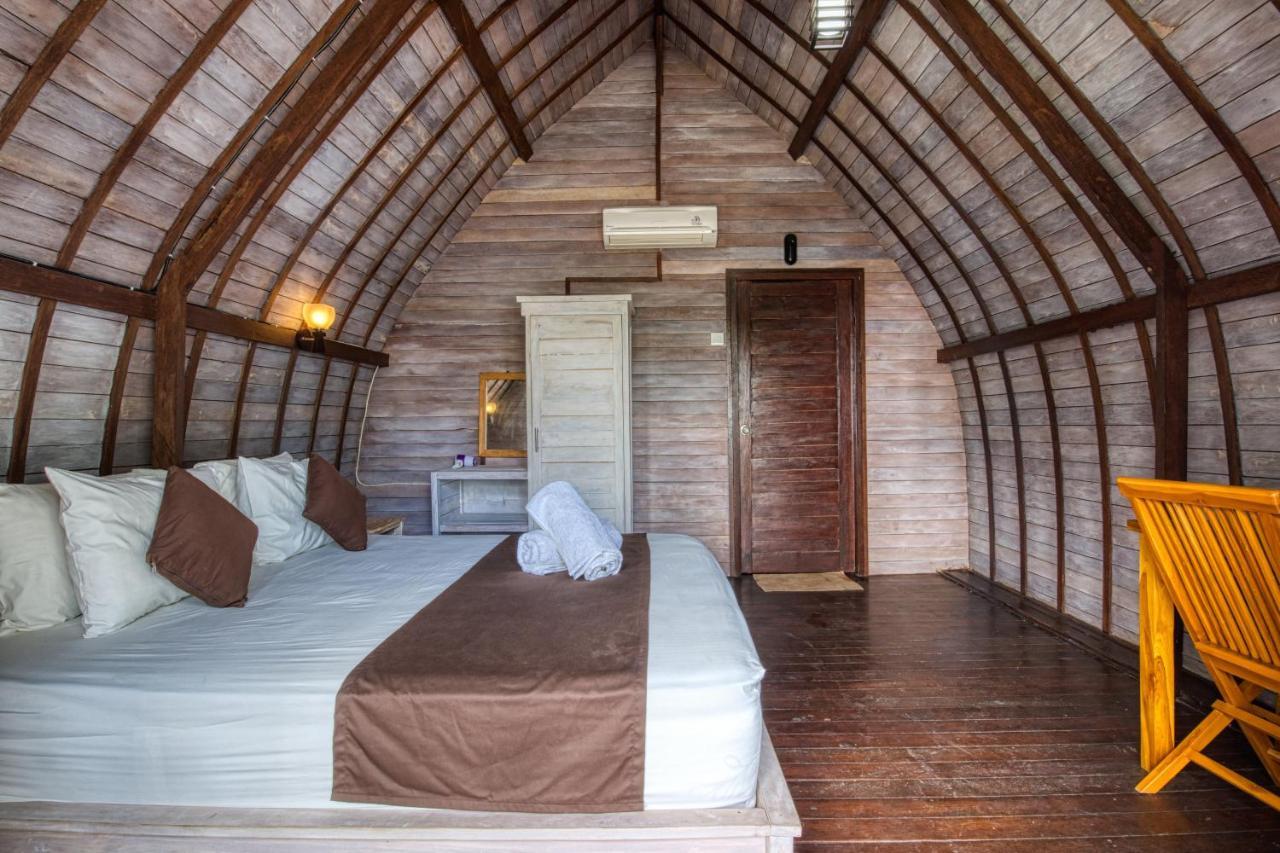 Megaland Bungalow Batununggul Esterno foto